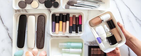 Comment conserver correctement les produits cosmétiques pour qu'ils ne perdent pas leurs effets?