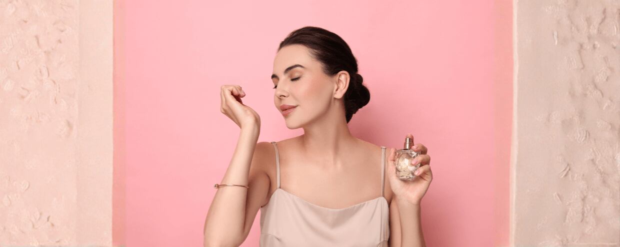 Pourquoi le parfum du magasin n'a-t-il pas la même odeur à la maison ? La réponse vous surprendra